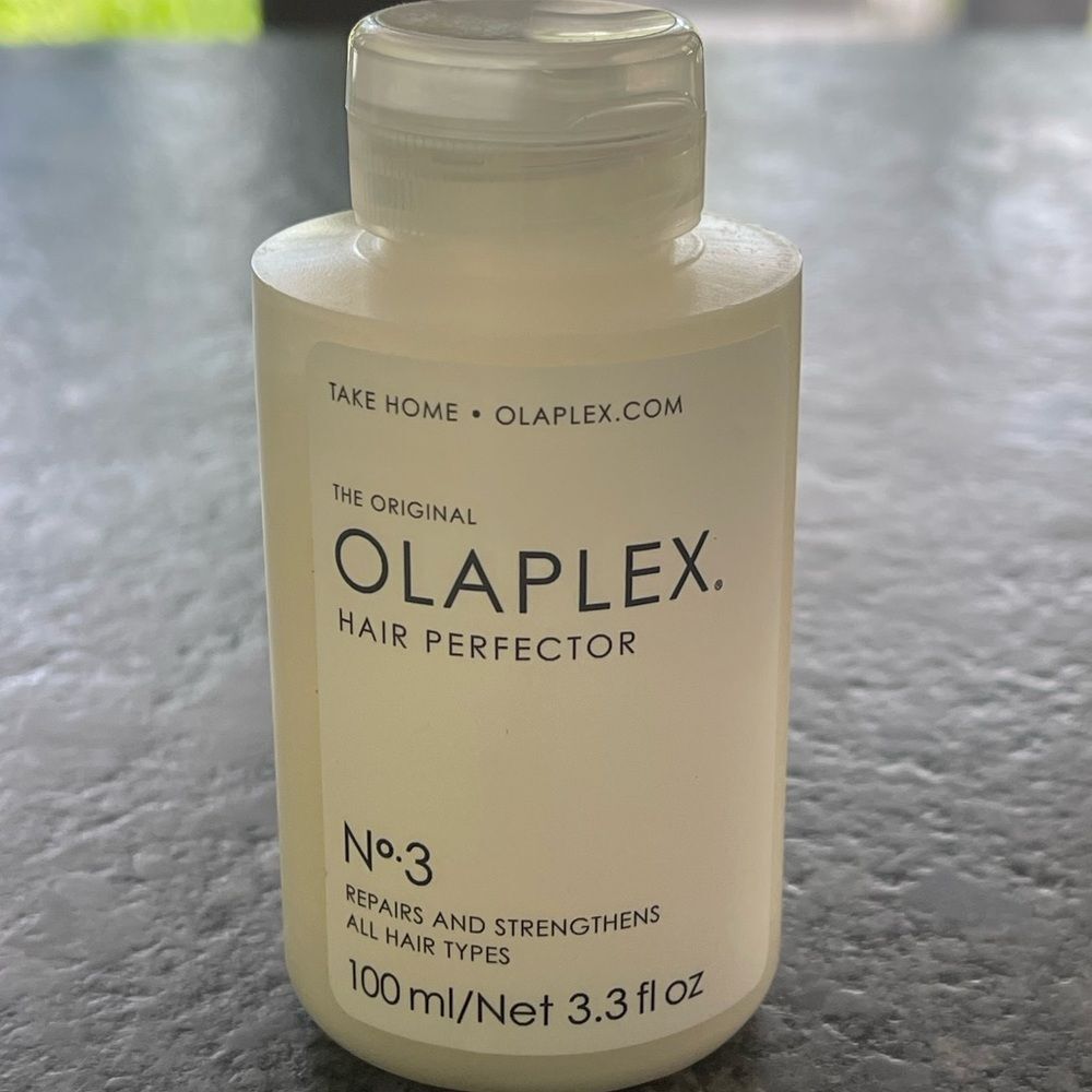 OLAPLEX Nº.3 HAIR PERFECTOR Repairs and Strengthens for all hair types 2 bottles - Picture 2 of 4